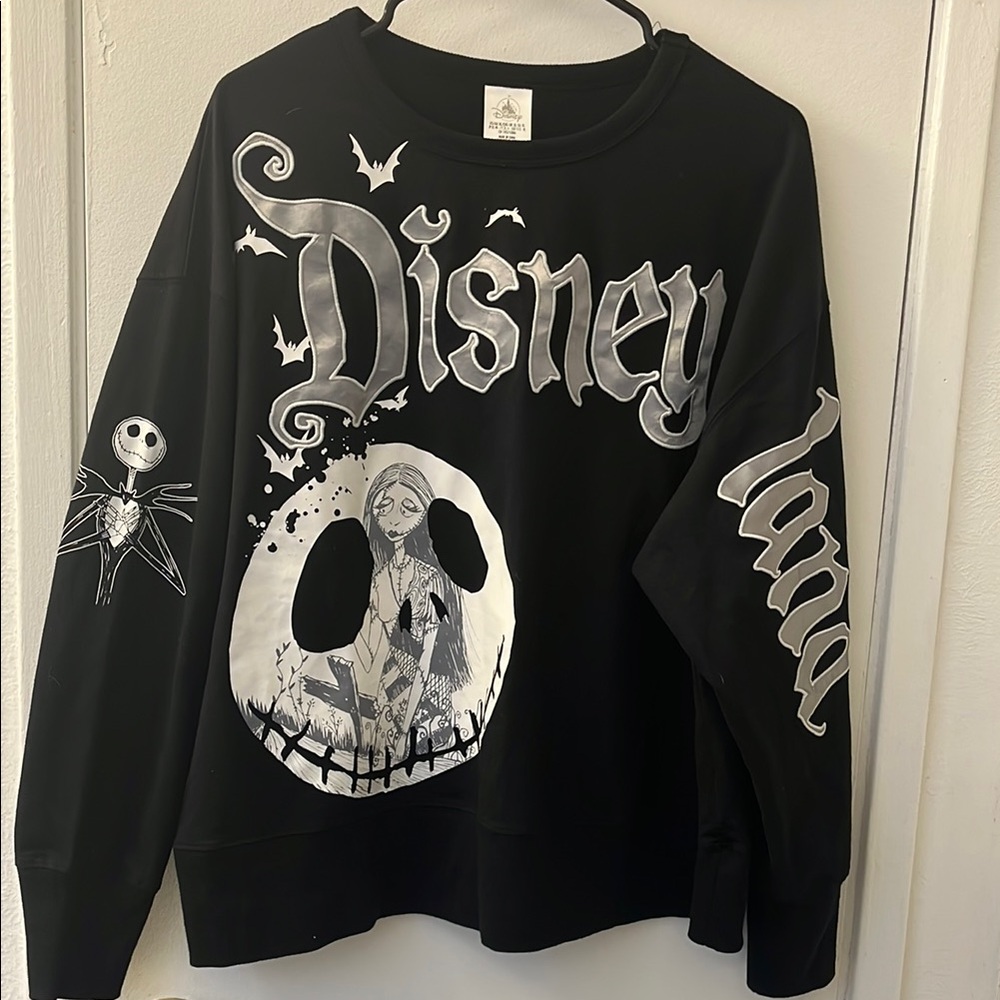 Disney Black and White Sweatshirt